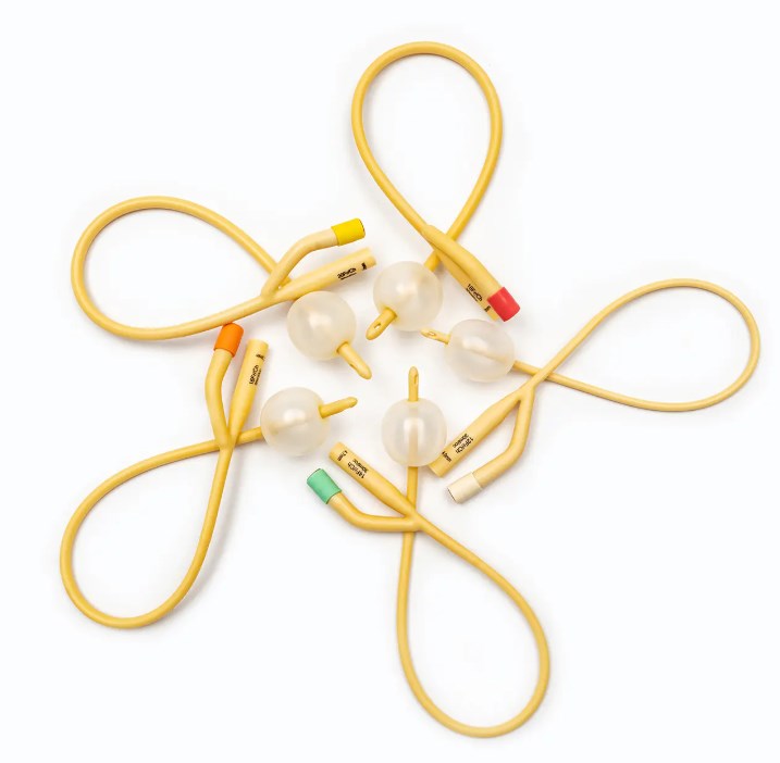 W jaki sposób materiały i struktura cewnika moczowego wpływają na rzeczywiste wrażenia użytkownika?